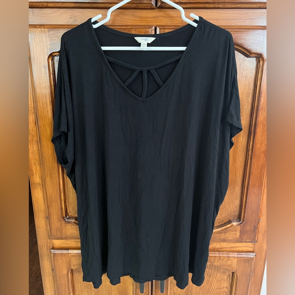 Terra & Sky Black Soot Short Sleeve Women's Top! Size 1X.